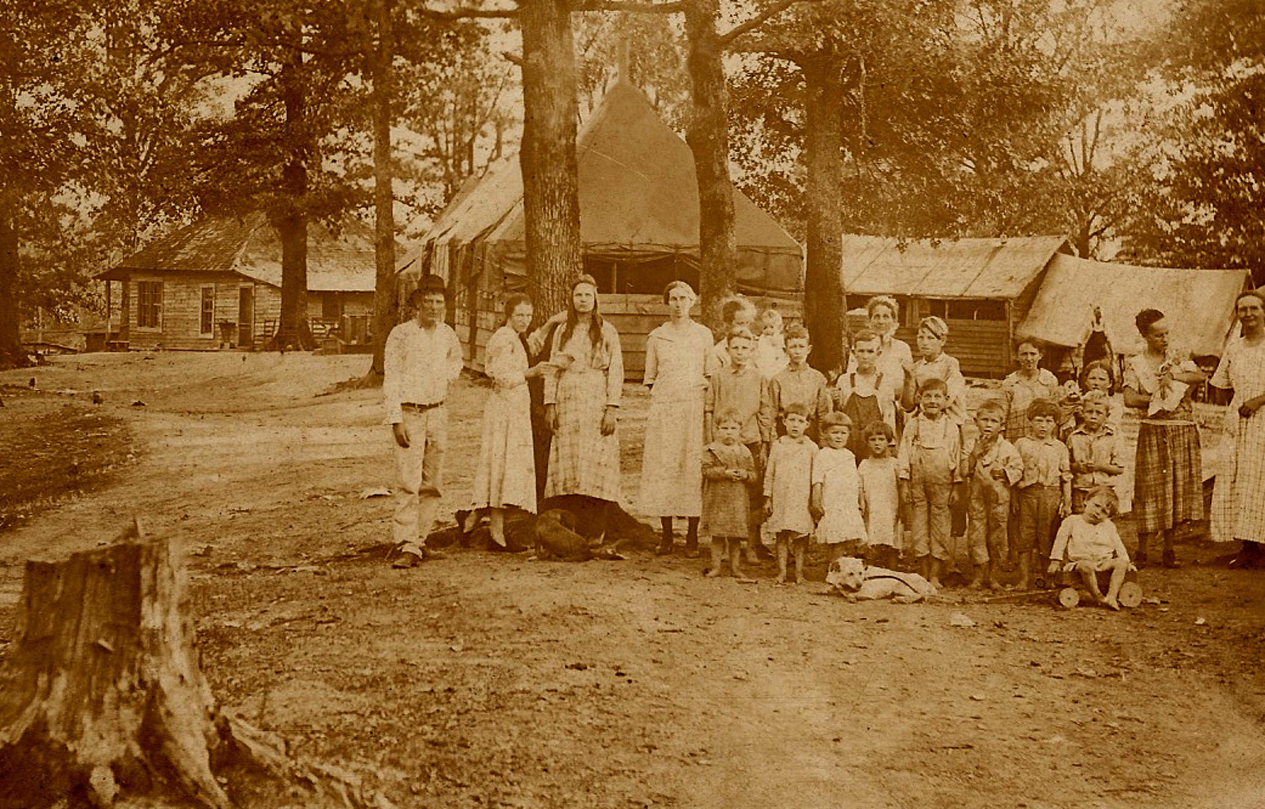   Tents set up for mine workers | Gorgas (year unknown)  